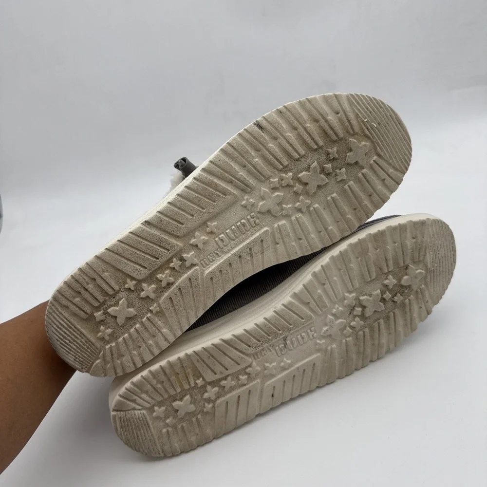 Hey Dude Wendy Corduroy Grey Womens Size 9 Comfort Shoes Faux Fur Lined Slip On